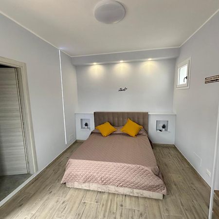 Fcoairporthouse Apartman Fiumicino Kültér fotó